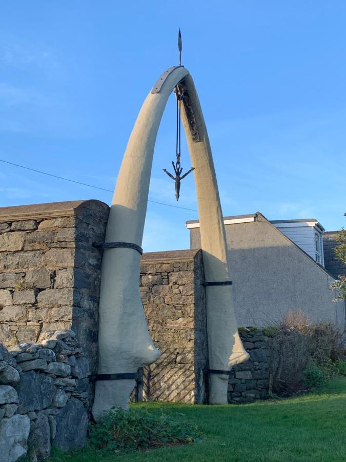 Brenarth Taigh Lägenhet Barvas Exteriör bild